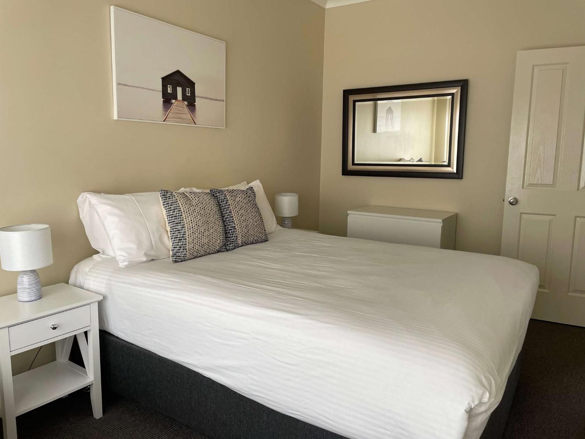 Units On Robertson Apartman Mudgee Kültér fotó