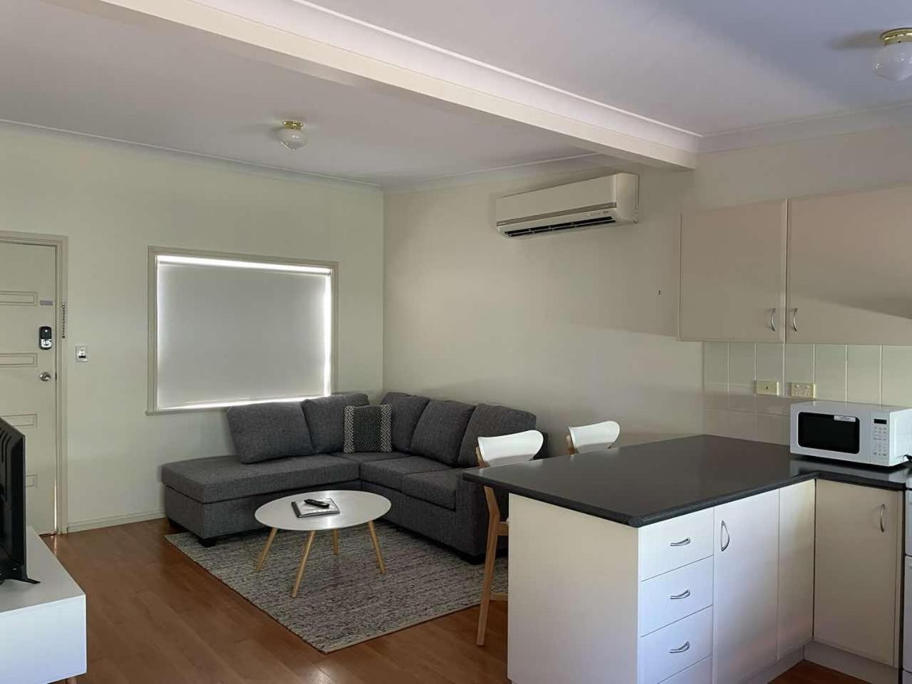 Units On Robertson Apartman Mudgee Kültér fotó